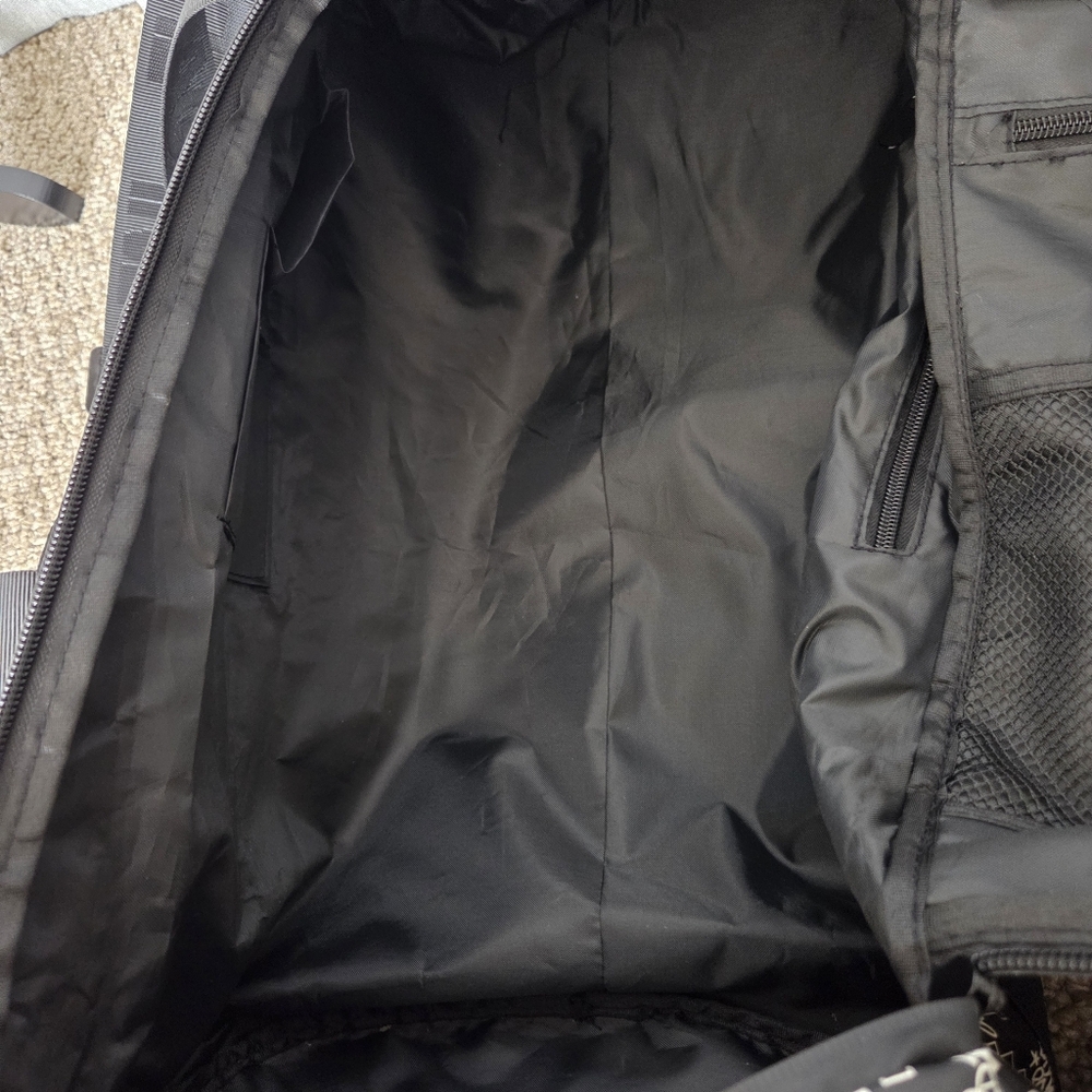 Flag Nor Fail Heavy Duty Travel Duffle Bag Black And White All Over Print EUC - Picture 14 of 15